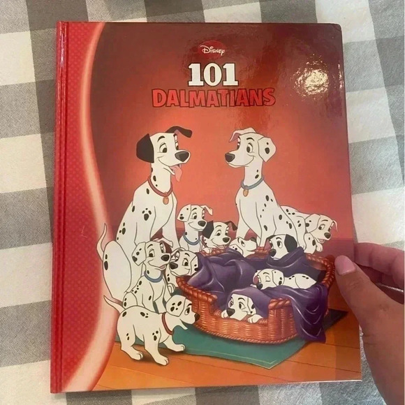 5 for $20 bundle item -Disney 101 Dalmatian book - Picture 1 of 2